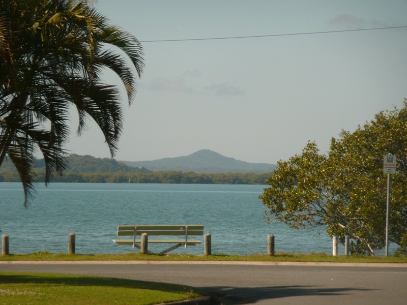 8 Beach Court, Victoria Point QLD 4165