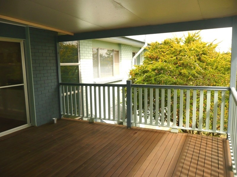 8 Beach Court, Victoria Point QLD 4165