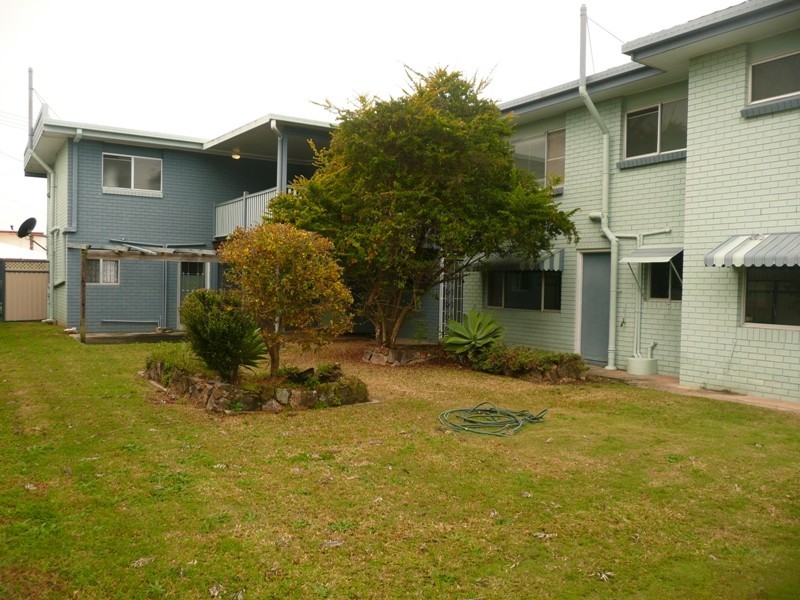 8 Beach Court, Victoria Point QLD 4165