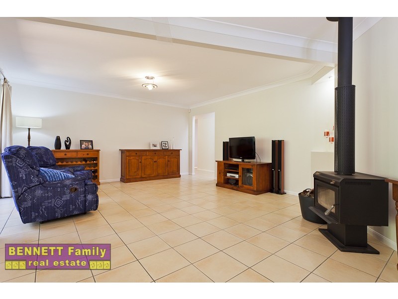 4 Pentland Close, Birkdale QLD 4159