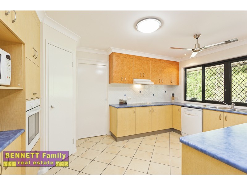 4 Pentland Close, Birkdale QLD 4159