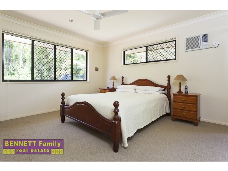 4 Pentland Close, Birkdale QLD 4159