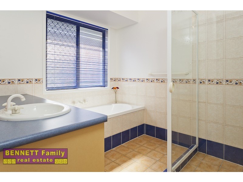 4 Pentland Close, Birkdale QLD 4159