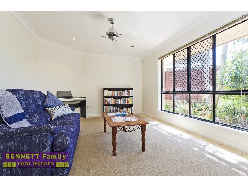 4 Pentland Close, Birkdale QLD 4159