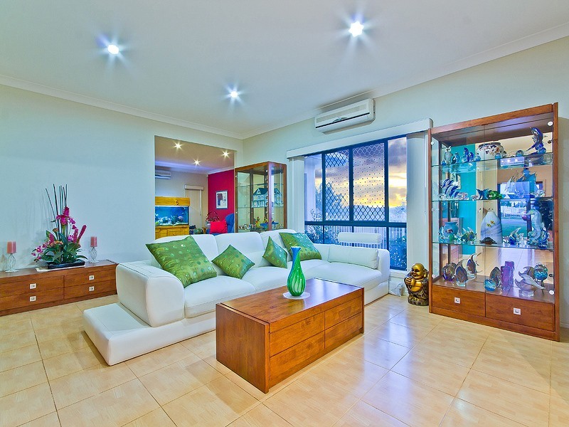9 Orpheus Place, Redland Bay QLD 4165