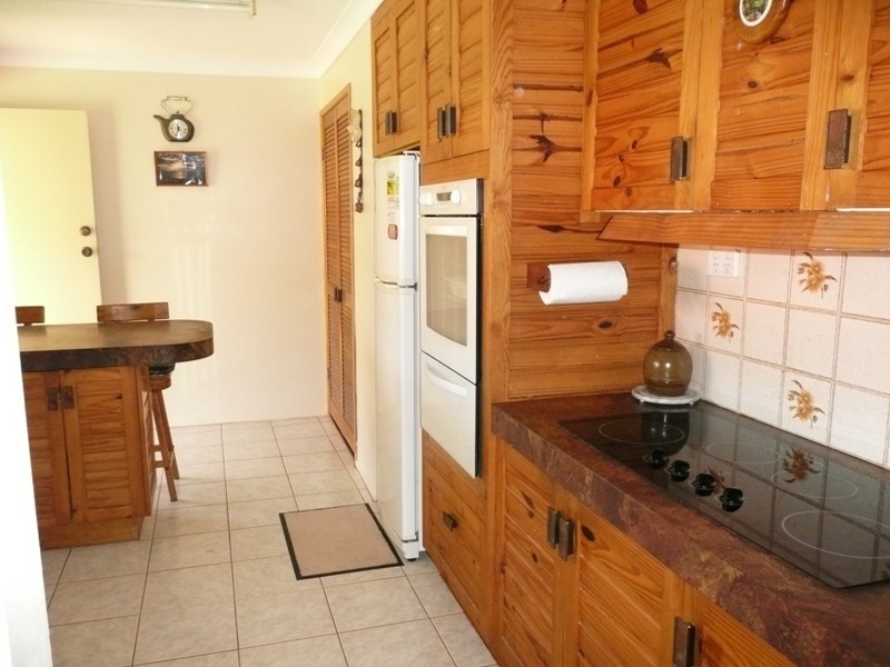 2 Octavia Street, Victoria Point QLD 4165