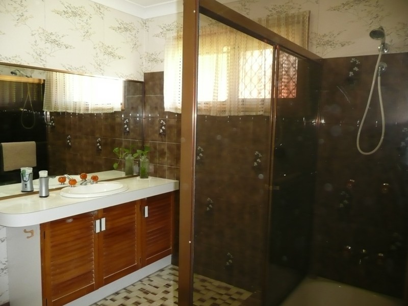 2 Octavia Street, Victoria Point QLD 4165