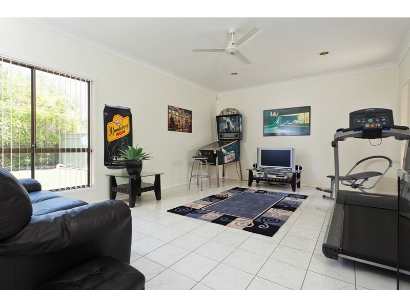 37 Adrian Street, Victoria Point QLD 4165