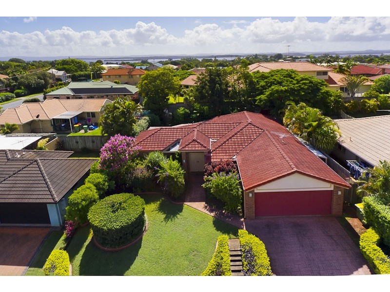 4 Westburn Court, Redland Bay QLD 4165