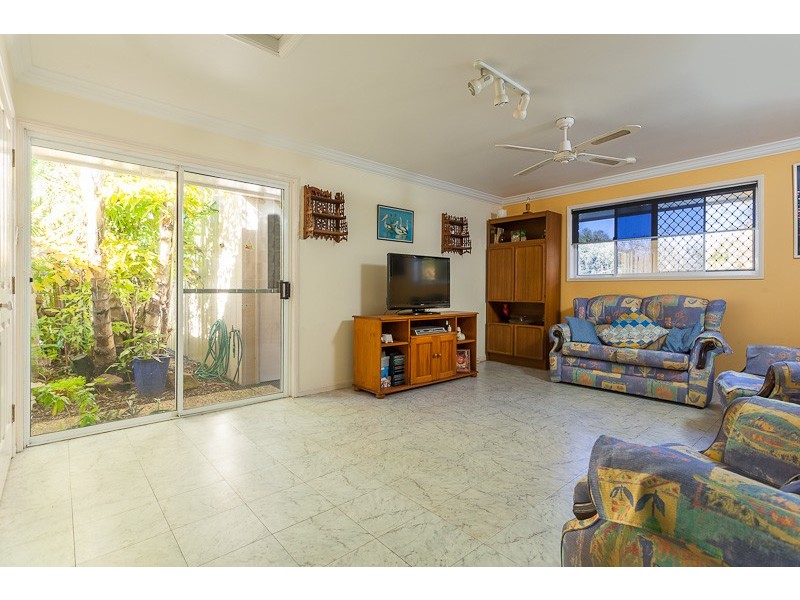 34 Robin Parade, Victoria Point QLD 4165