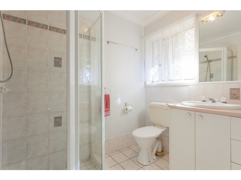 34 Robin Parade, Victoria Point QLD 4165