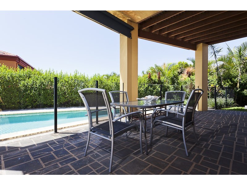 2 Jewel Place, Thornlands QLD 4164