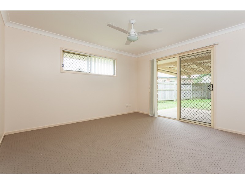 1 Jay Crescent, Redland Bay QLD 4165