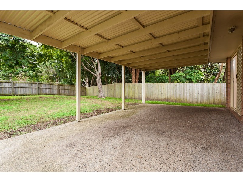 1 Jay Crescent, Redland Bay QLD 4165