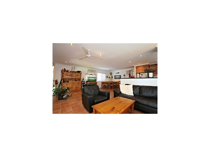 31 Rusbrook Street, Redland Bay QLD 4165