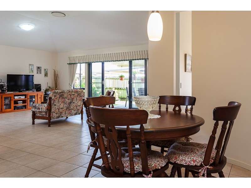 13 Gladebourne Crescent, Victoria Point QLD 4165