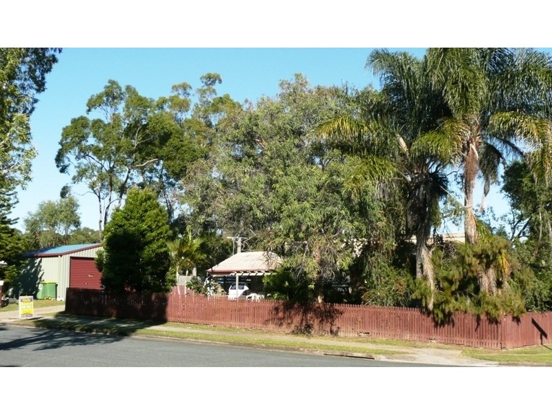 1 Poinciana Avenue, Victoria Point QLD 4165