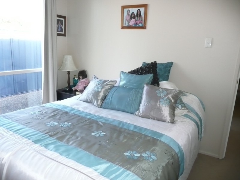 8 Strachan Road, Victoria Point QLD 4165