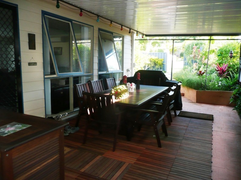 8 Strachan Road, Victoria Point QLD 4165