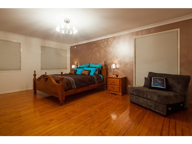 4 Lakefield Drive, Victoria Point QLD 4165