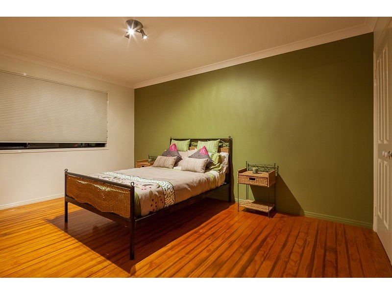 4 Lakefield Drive, Victoria Point QLD 4165