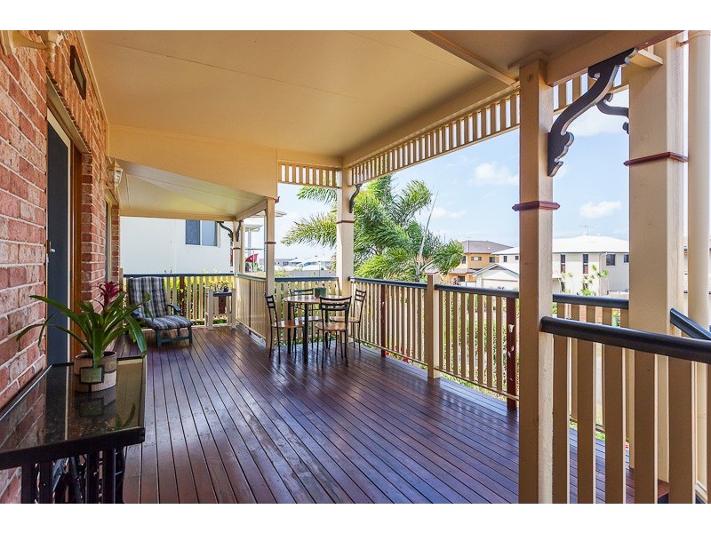 12 Irwin Place, Redland Bay QLD 4165