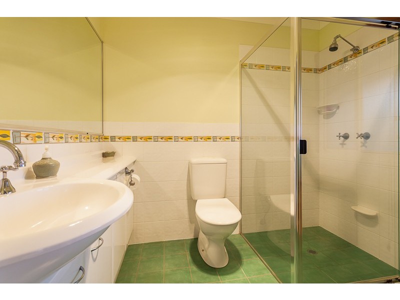 12 Irwin Place, Redland Bay QLD 4165