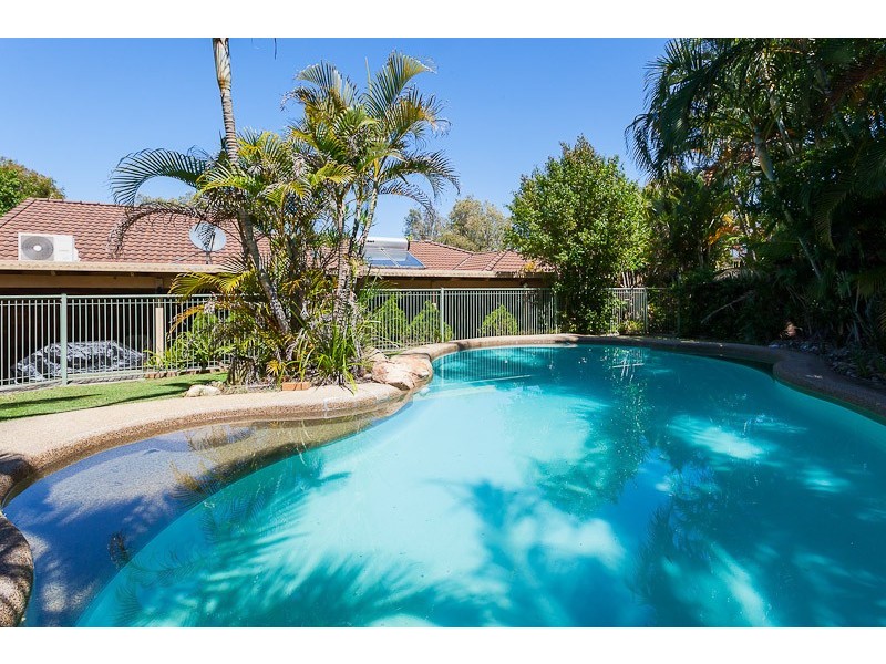 9 Muirhead Court, Victoria Point QLD 4165