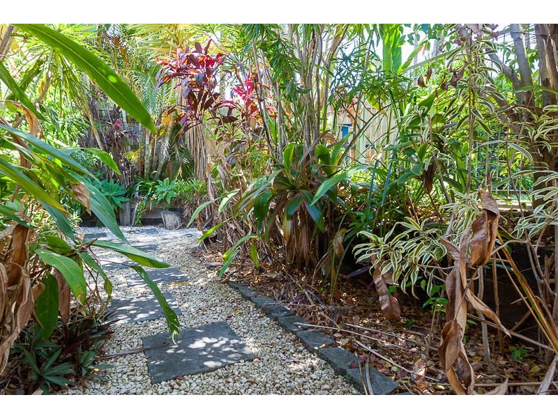 9 Muirhead Court, Victoria Point QLD 4165