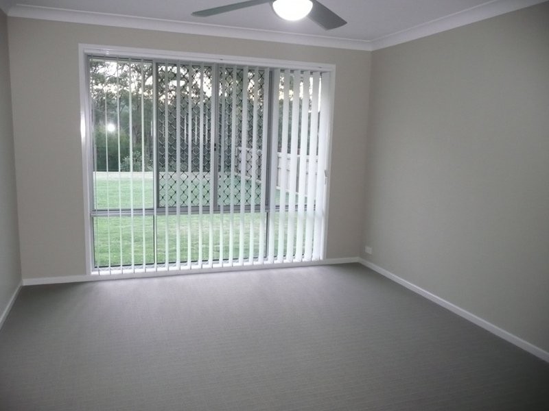 8 Estuary Avenue, Victoria Point QLD 4165