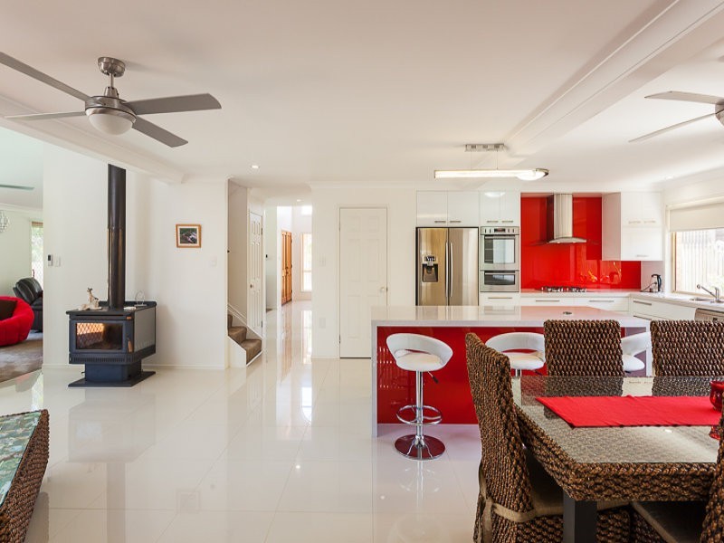 5 Beachside Court, Victoria Point QLD 4165