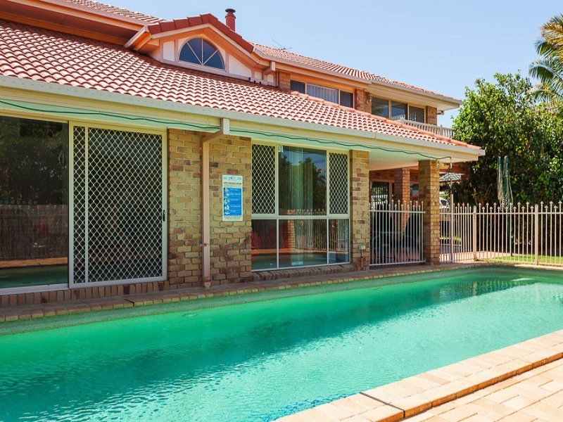 5 Beachside Court, Victoria Point QLD 4165