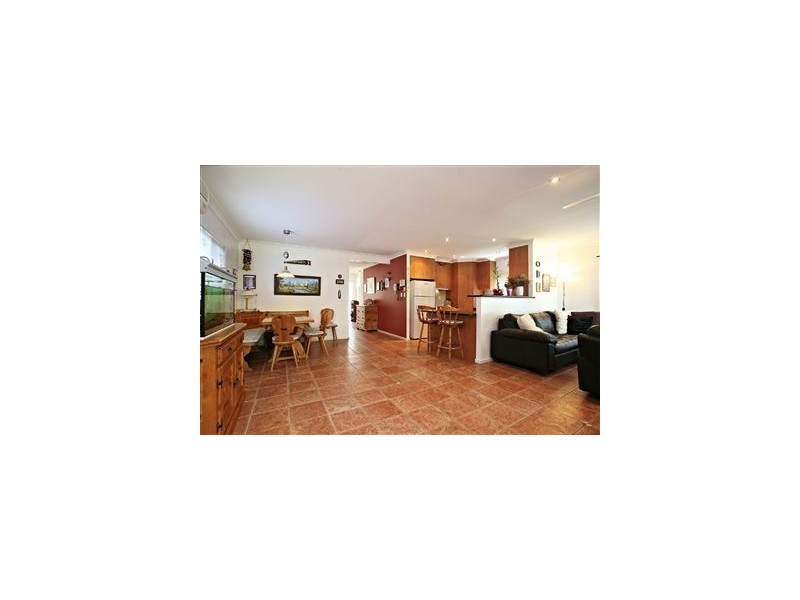 31 Rusbrook Street, Redland Bay QLD 4165