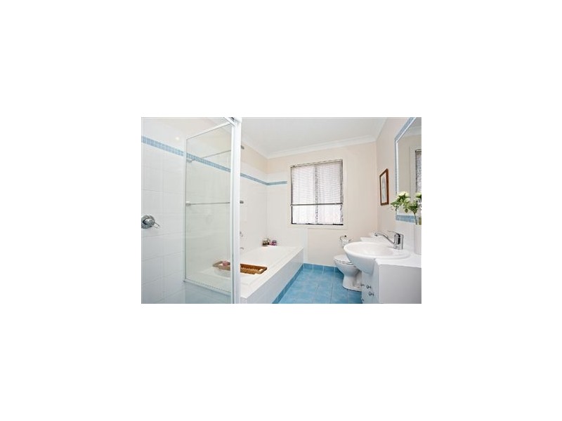 31 Rusbrook Street, Redland Bay QLD 4165