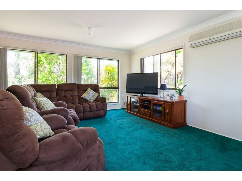 13 Strachan Road, Victoria Point QLD 4165