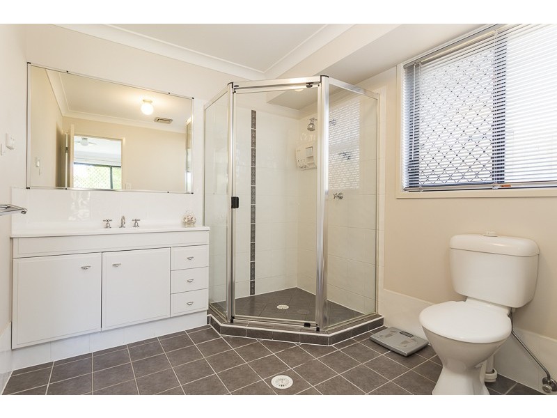 64 Ebony Crescent, Redland Bay QLD 4165