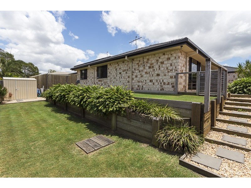 64 Ebony Crescent, Redland Bay QLD 4165