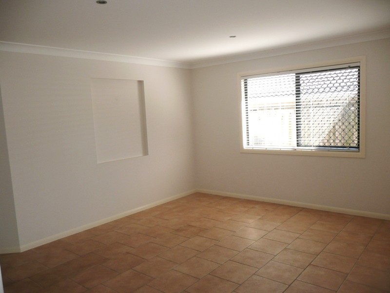 19 Seaholly Crescent, Victoria Point QLD 4165