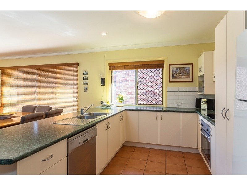 2/701 Old Cleveland Road East, Wellington Point QLD 4160