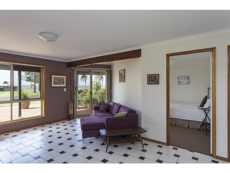 14 Finuge Court, Victoria Point QLD 4165