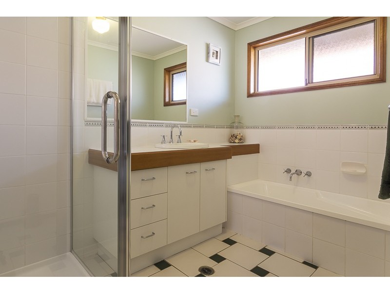 14 Finuge Court, Victoria Point QLD 4165