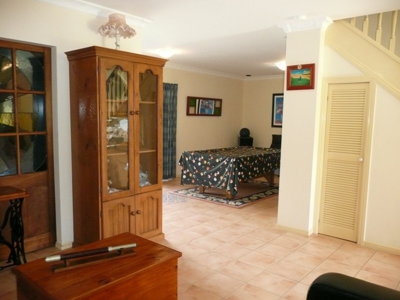 16 Moore Street, Victoria Point QLD 4165