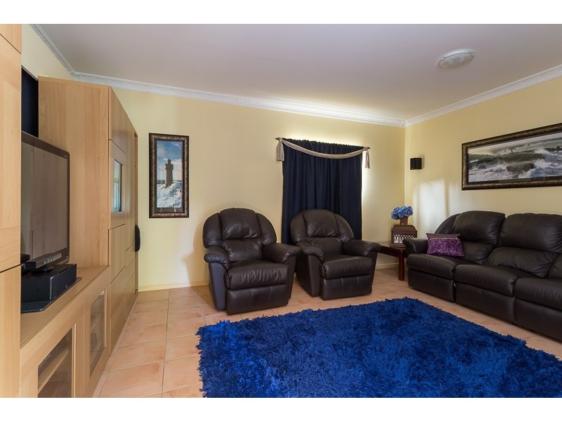 16 Moore Street, Victoria Point QLD 4165