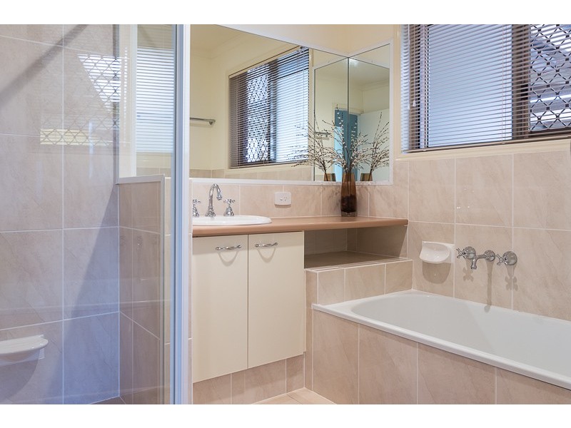 49 Prescoter Drive, Victoria Point QLD 4165