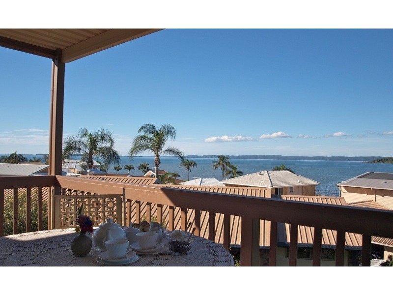 8 Finuge Court, Victoria Point QLD 4165