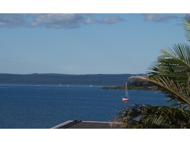 8 Finuge Court, Victoria Point QLD 4165