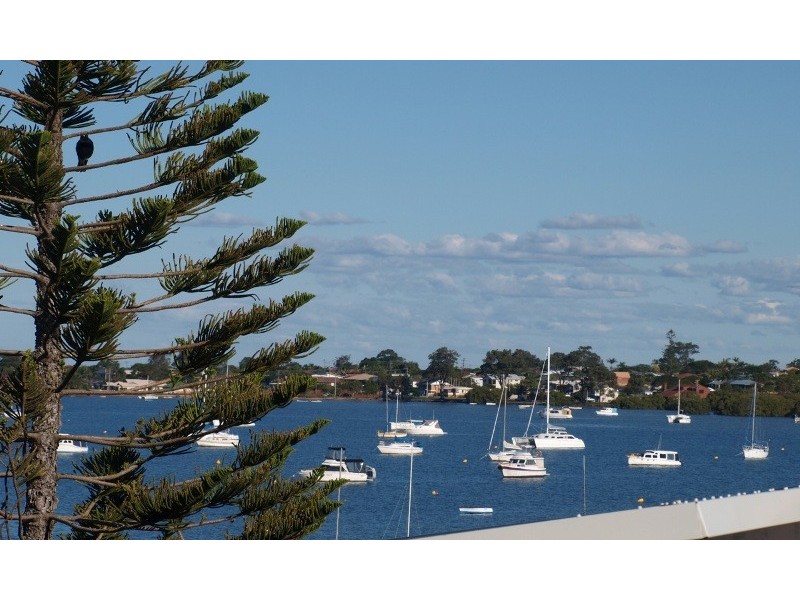 8 Finuge Court, Victoria Point QLD 4165