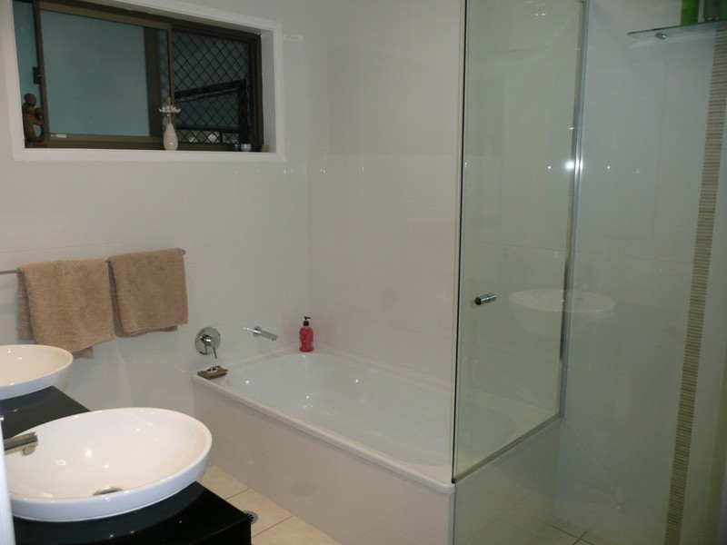 4 Brosnan Drive, Capalaba QLD 4157