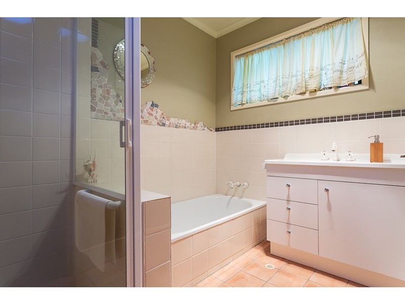 16 High View Drive, Cleveland QLD 4163