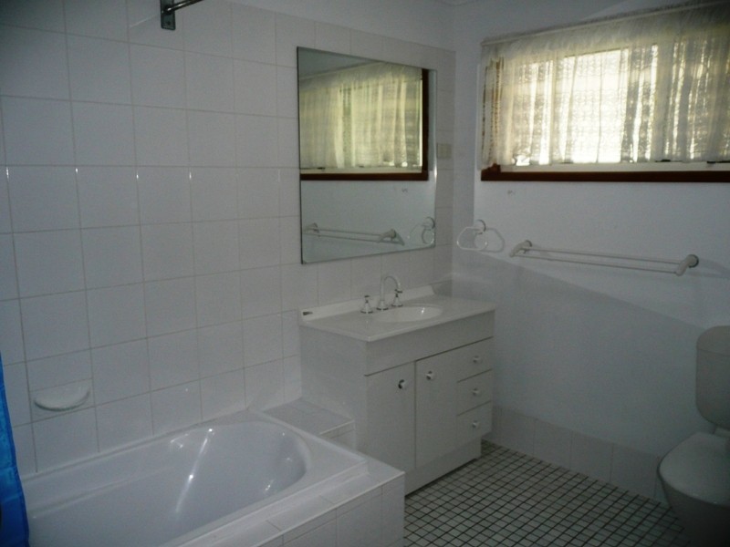 29 Strachan Road, Victoria Point QLD 4165